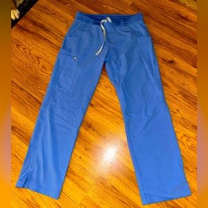 Women Figs size small petite ceil blue scrub pants. Used but great condition.